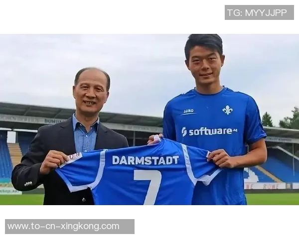 足球行业裁员潮来袭球员教练面临生存挑战与未来选择